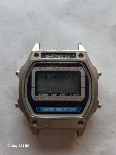 Piratron P-6588 ra vzll