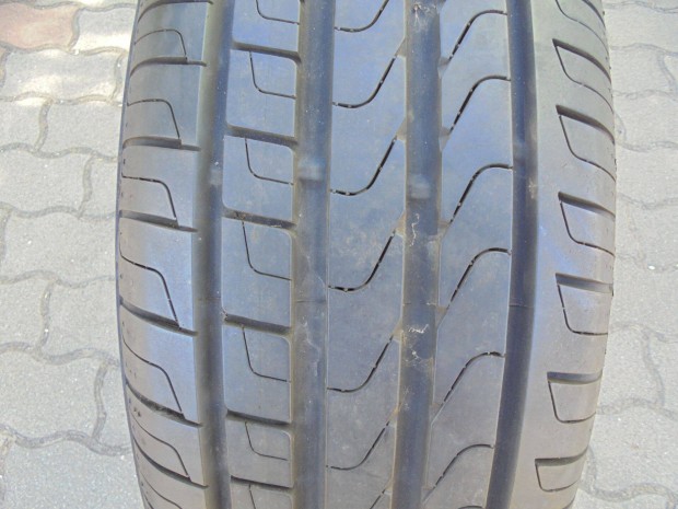 Pirelli 1db 16-os nyri gumi elad