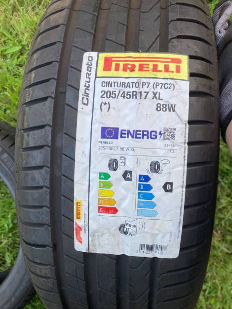 Pirelli 205/45 R17