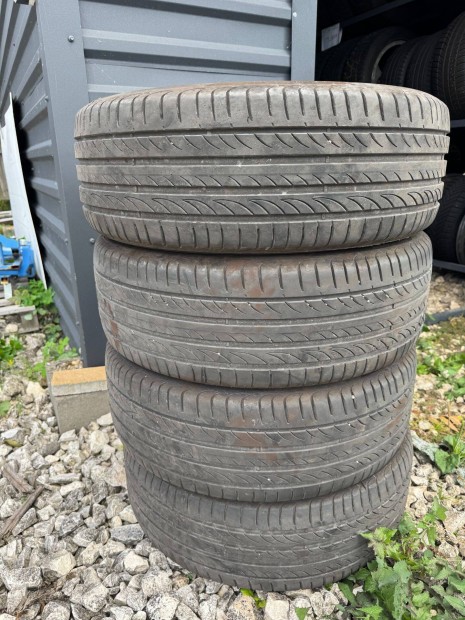 Pirelli 215/55 R18 nyri gumik eladk