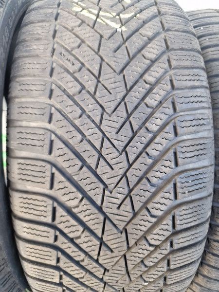 Pirelli 225/40R18 CINTURATO WINTER2 5.5-6mm DOT22 hasznlt gumi HG134