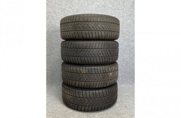 Pirelli 225/40r18 225/40 r18 téli gumi sottozero 3 2022