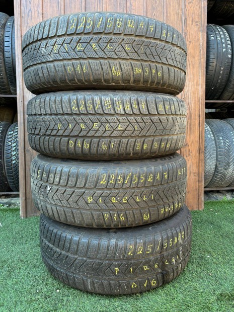 Pirelli 225/55 R17 6,5mm 2016-os Tli Gumiabroncs 4db #376