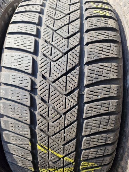 Pirelli 235/45R18 SOTTOZERO3 5-6mm DOT21 hasznlt gumi HG13637 tli