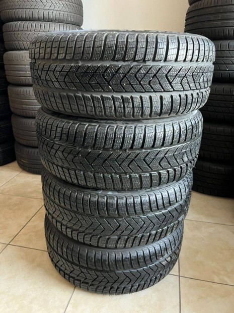 Pirelli 245/45r19 245/45 r19 tli gumi