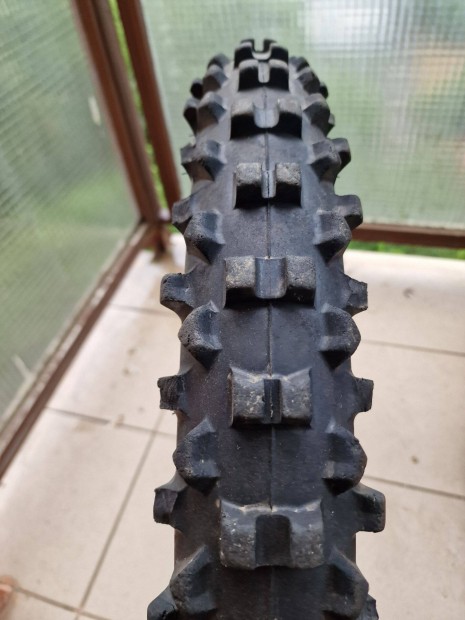 Pirelli 80/100 R21