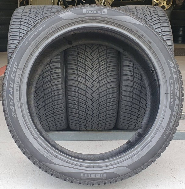 Pirelli Cinturato Allseason SF2 245/40 R19 négyévszakos gumik 4db