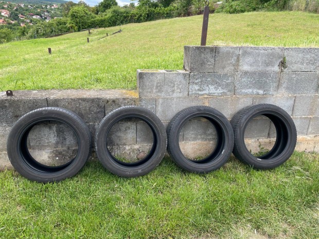 Pirelli Cinturato P7 234/45 R18