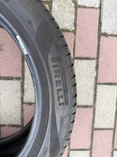 Pirelli Cinturato P7 235 45 R18 94w
