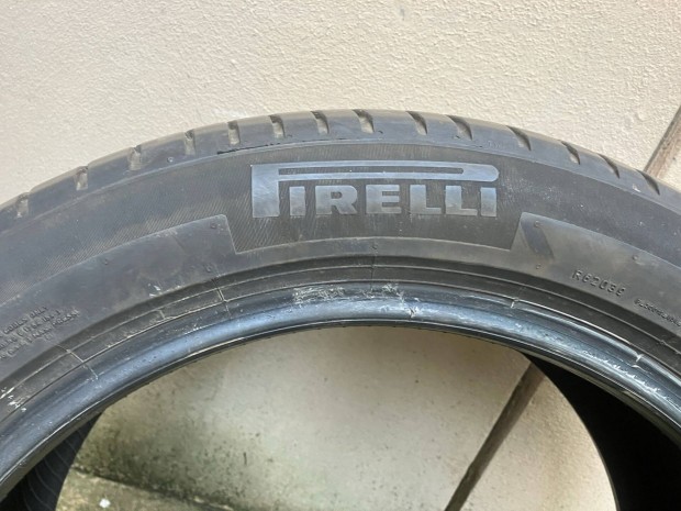 Pirelli Cinturato P7 245/45 R18 100Y