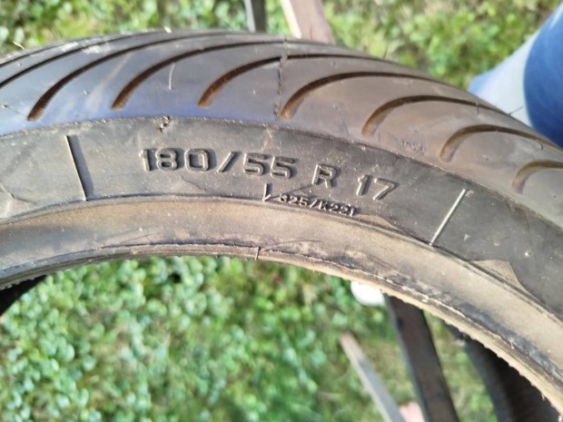 Pirelli Honda Hornetre val gumi