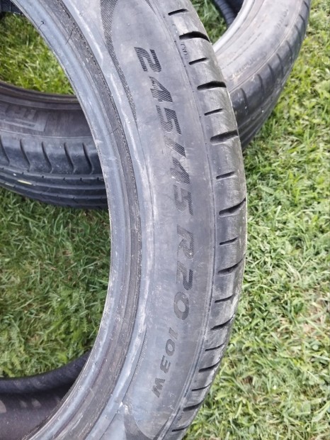 Pirelli P Zero gumiabroncs 