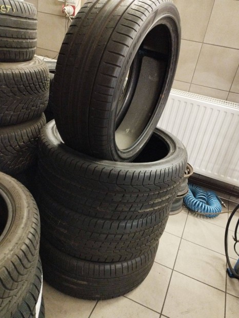 Pirelli P Zero nyri 255/40 R21