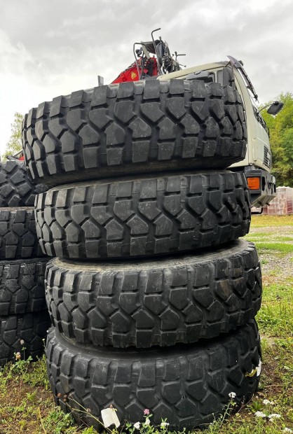 Pirelli Pista 1400x20 komplett sorkerék
