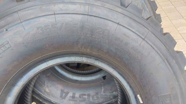 Pirelli Pista 365/85 R20