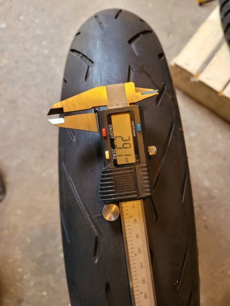 Pirelli Rosso Corsa2 120/70 17