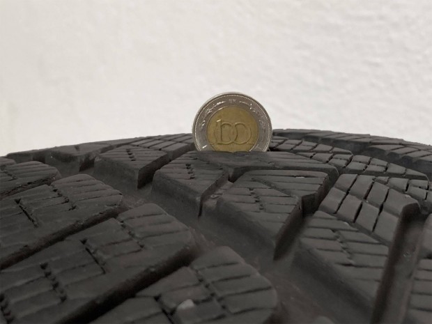 Pirelli Scorpion Winter 235/55 R19 105H M+S 4db Tli gumi gumiabroncs