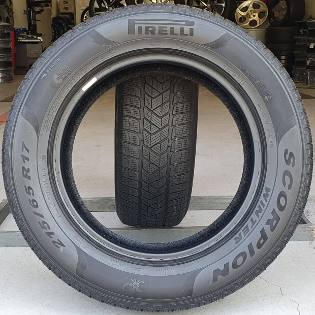 Pirelli Scorpion Winter Seal Inside 215/65 R17 tli gumi 2db /T158