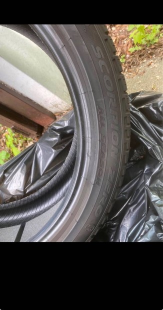 Pirelli Scorpion Zero 285/40 R23 Ny�ri Abroncs 4db