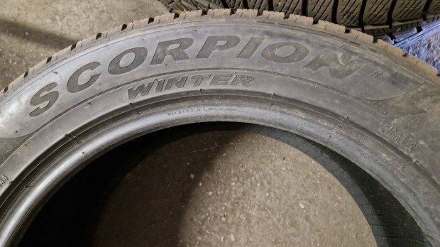 Pirelli Scorpion hasznlt tligumi 295/45R20