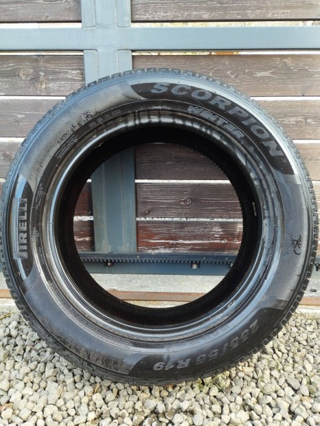 Pirelli Scorpion winter 255/55 R19 111v 4 db