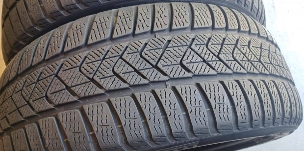Pirelli Sottozero3 MOE 225/45 R18 téli gumik 4db