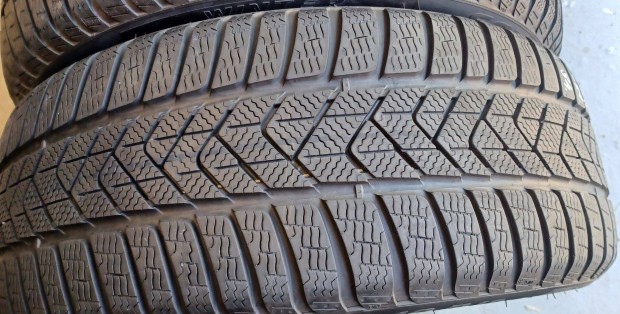 Pirelli Sottozero3 MOE 245/40 R19 téli gumik 4db