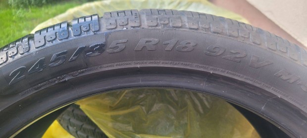 Pirelli Sottozero 2 széles téli gumi