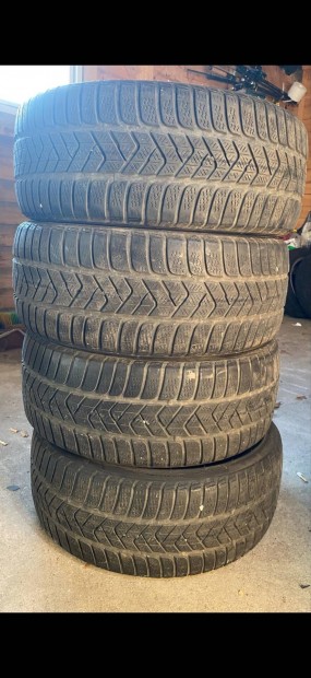 Pirelli Sottozero 3 225/40 R18