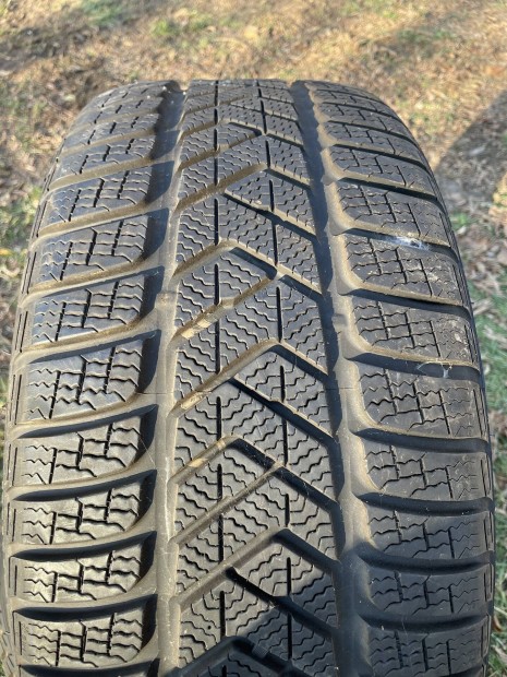 Pirelli Sottozero 3 245/30R20