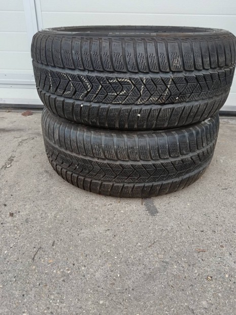 Pirelli Sottozero 3 245/45R18