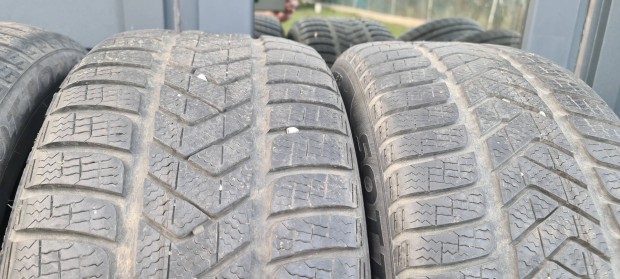 Pirelli Sottozero Tli gumi 245 45 R18  RSC