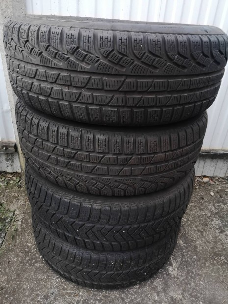 Pirelli Tli gumi 225/60 R17 99H M+S 4db