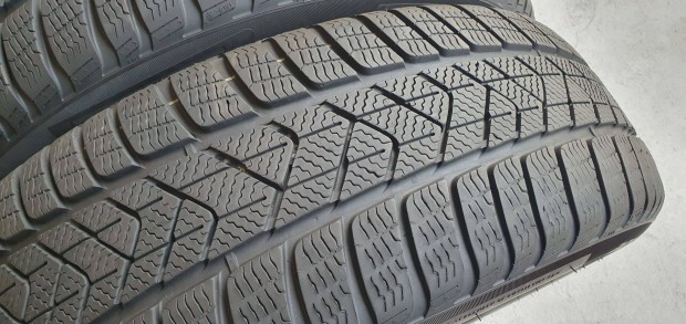 Pirelli Winter 225/60 R18 RSC Defekttr tli gumi 2db /T280