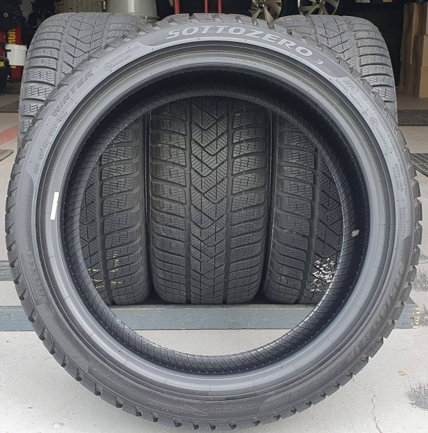 Pirelli Winter Sottozero 225/40 R18 jszer tli gumi 4db 2022. /T165