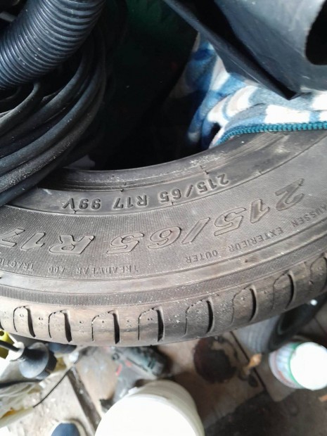 Pirelli aut�gumik