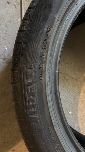 Pirelli nyári gumi R18