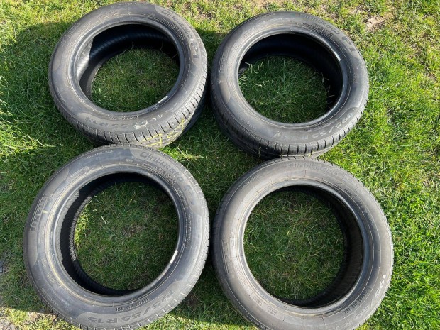 Pirelli nyári gumiszett (195/55 R15)