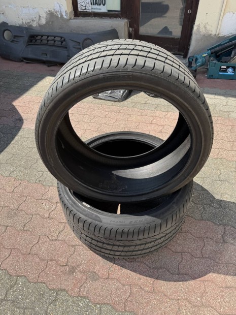 Pirelli p zéró 315/30 22