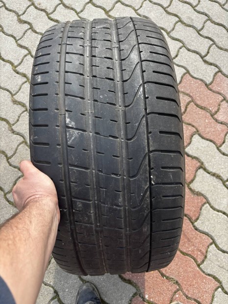 Pirelli pzero 295/35r21