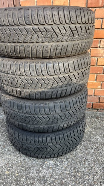 Pirelli sottozero 225/45 R18