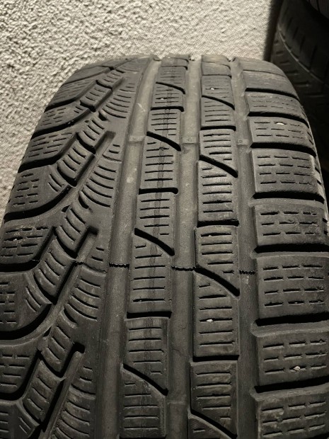 Pirelli sottozero 225/45 r17 tli gumi