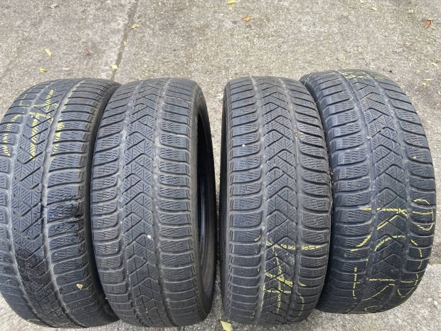 Pirelli sottozero 226/60 R 18 Tli gumi