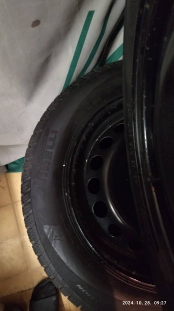 Pirelli tli gumi 185/65r15 Renault Clio 4