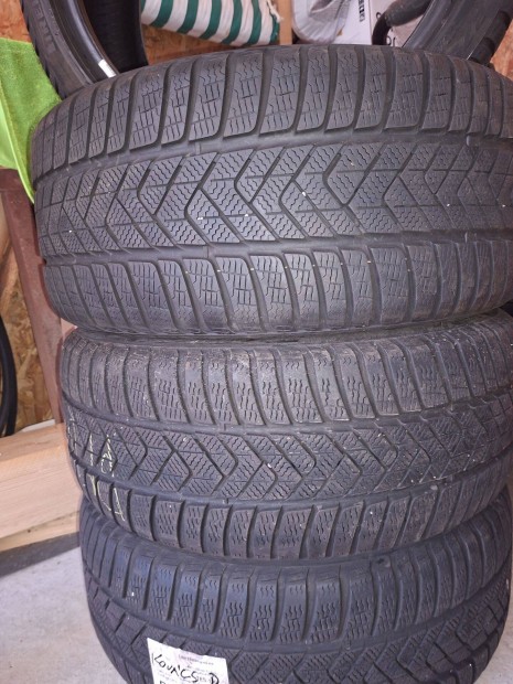 Pirelli tli gumi 245/40R19,275/35R19