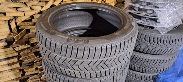 Pirelli tli gumi 245/45 R18