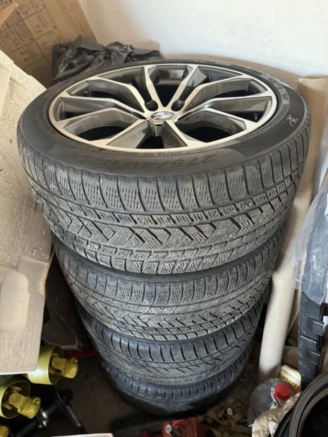 Pirelli tli gumi szett 275/40/R20 s 315/35/R20