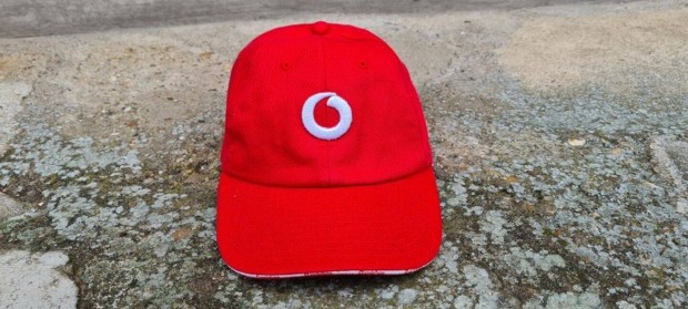 Piros Vodafone unisex baseball sapka