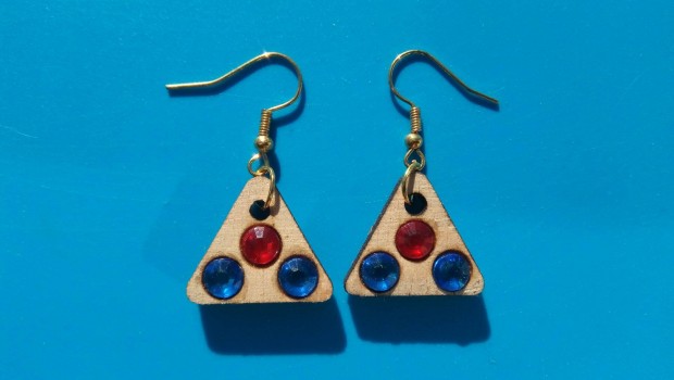 Piros, kk strasszkves fa flbeval. Ajndk mikulsra, karcsonyra