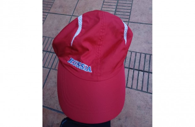 Piros orosz Asics llthat sapka